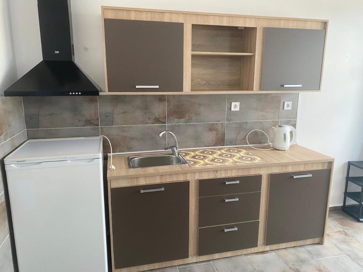 Стаи За Гости Ася Cavarna Exterior foto